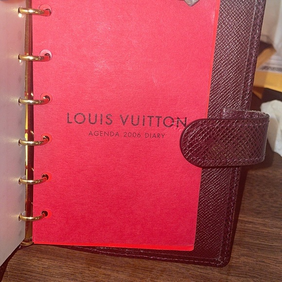 Louis Vuitton 2006 Agenda with ruler and inserts - Picture 4 of 4